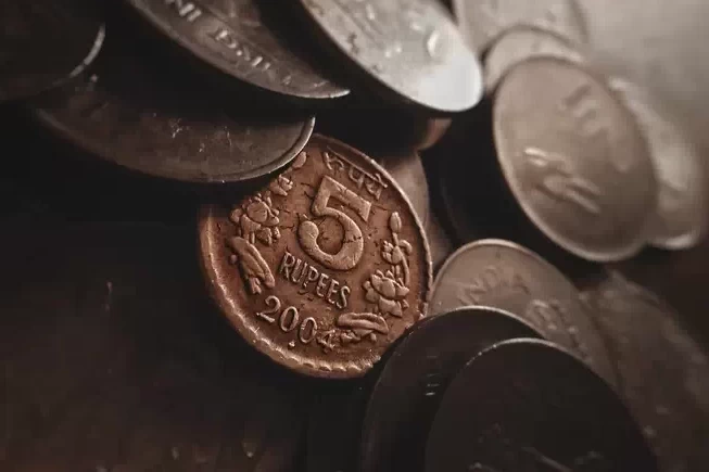 Indian Rupee coins Tipping
